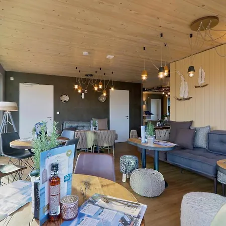 Cozy In Lembruch-duemmer With Kitchen Casa de Férias